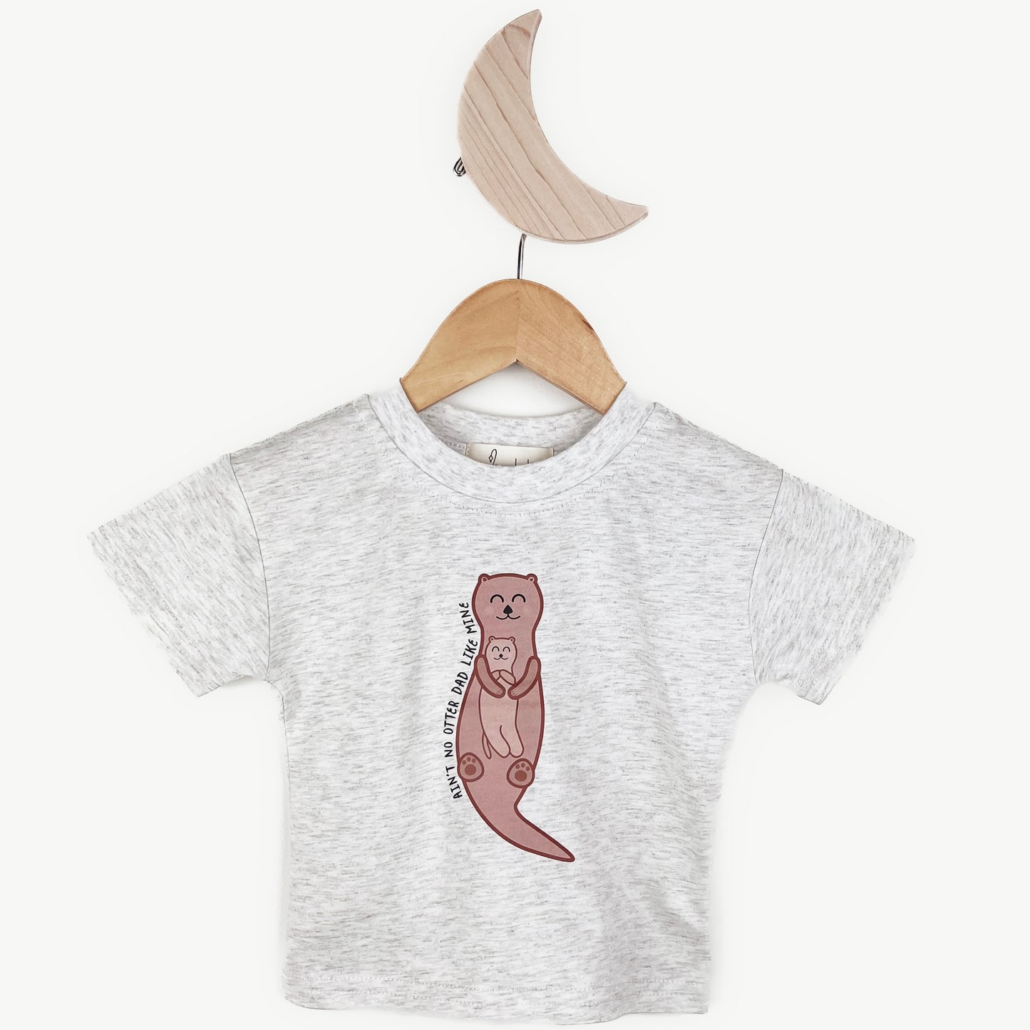 Camiseta "Ain't No Otter Dad Like Mine"